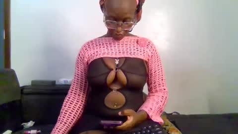 Snapshot of cutie_pumpkin_ chatting on March 2026 01:05:02 PM CUTIE online show from March 2026 01:05:02 PM