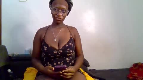 Snapshot of cutie_pumpkin_ chatting on March 2026 06:45:02 PM CUTIE online show from March 2026 06:45:02 PM