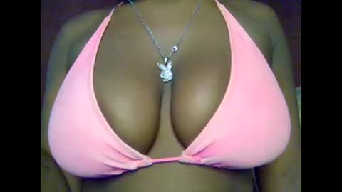 Snapshot of cutie_pumpkin_ chatting on April 2026 12:22:01 AM CUTIE online show from April 2026 12:22:01 AM