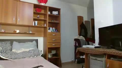 Ami online show from February 2025 10:09:01 PM