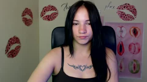 Snapshot of cutielady_ chatting on July 2026 05:59:01 AM Emma online show from July 2026 05:59:01 AM