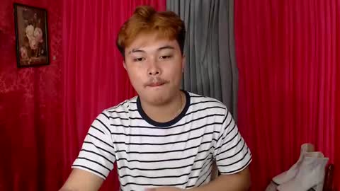 Snapshot of cutiepiejhon chatting on February 2025 05:18:02 PM cutiepiejhon online show from February 2025 05:18:02 PM