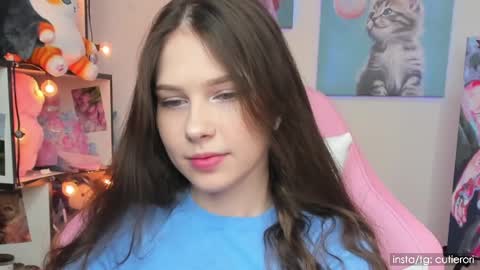 Rori  Instagram cutierori  online show from December 2024 03:05:02 AM