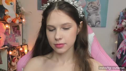 Snapshot of cutierori chatting on January 2025 07:11:01 AM Rori Instagram cutierori online show from January 2025 07:11:01 AM