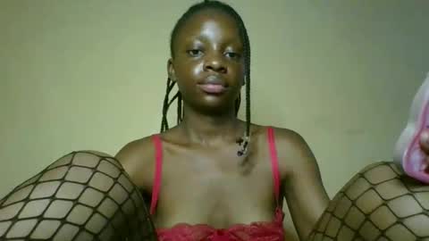 Snapshot of cutty_teshy chatting on February 2025 12:06:02 PM cutty_teshy online show from February 2025 12:06:02 PM