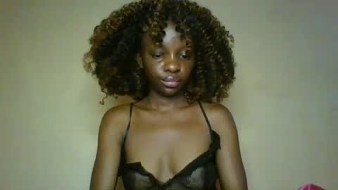 Snapshot of cutty_teshy chatting on March 2025 12:05:02 PM cutty_teshy online show from March 2025 12:05:02 PM