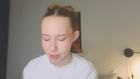 Snapshot of cuute_angell chatting on April 2026 05:14:01 PM Virginia See you on Sunday online show from April 2026 05:14:01 PM