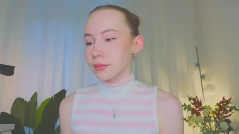 Snapshot of cuute_angell chatting on July 2026 05:08:01 PM Virginia See you on Sunday online show from July 2026 05:08:01 PM
