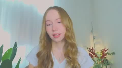 Snapshot of cuute_angell chatting on July 2026 05:05:02 PM Virginia See you on Sunday online show from July 2026 05:05:02 PM