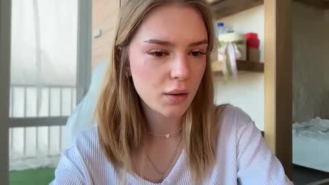 Im Emi streaming with my friend Reyna today online show from April 2026 02:14:02 PM