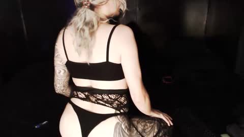 Nikki online show from March 2026 03:05:02 PM