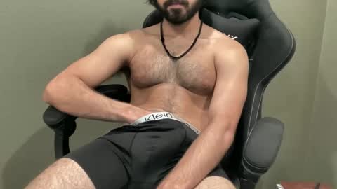 Snapshot of cylusx chatting on June 2026 06:27:01 AM Cylus X online show from June 2026 06:27:01 AM