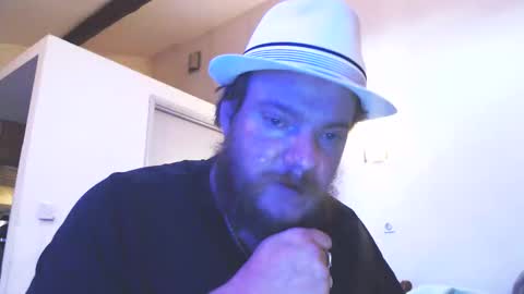 Cyrilhot88 online show from May 2026 07:09:01 PM