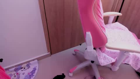 Snapshot of d___darling chatting on December 2024 07:57:01 AM darling online show from December 2024 07:57:01 AM