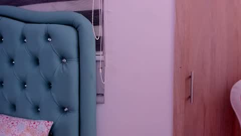 Snapshot of d___darling chatting on December 2025 08:31:01 AM darling online show from December 2025 08:31:01 AM