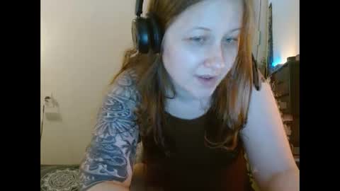 Snapshot of d_a_i_s_y chatting on March 2025 10:52:02 AM Daisy online show from March 2025 10:52:02 AM