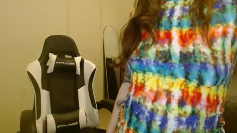 Snapshot of d_a_i_s_y chatting on March 2025 11:38:02 PM Daisy online show from March 2025 11:38:02 PM