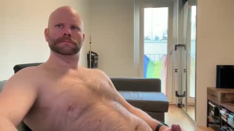 Snapshot of da_flows chatting on April 2026 04:40:02 PM da_flows online show from April 2026 04:40:02 PM