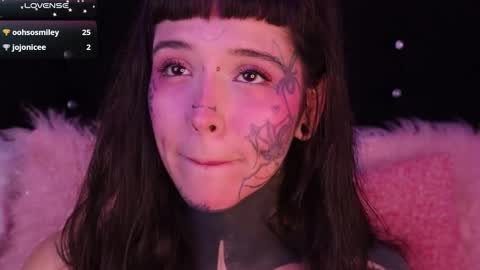 Snapshot of daarlene chatting on February 2025 09:29:01 PM Darlene online show from February 2025 09:29:01 PM