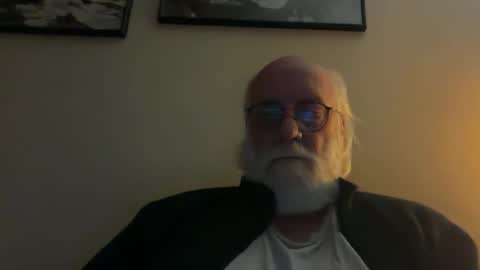Snapshot of daddy341177 chatting on November 2025 10:25:02 AM daddy341177 online show from November 2025 10:25:02 AM