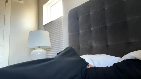 Daddy online show from November 2025 09:07:01 PM