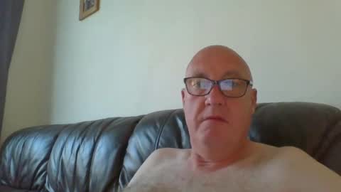Snapshot of daddyhere4uall8 chatting on August 2026 05:43:01 AM daddyhere4uall8 online show from August 2026 05:43:01 AM