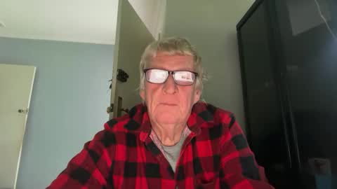 daddyoldcock online show from October 2025 08:43:02 PM