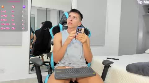 Snapshot of daddyrich4u chatting on October 2025 09:56:01 PM daddyrich4u online show from October 2025 09:56:01 PM