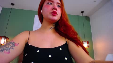 Snapshot of daddys_little_secrett chatting on December 2024 05:02:01 PM Valen online show from December 2024 05:02:01 PM