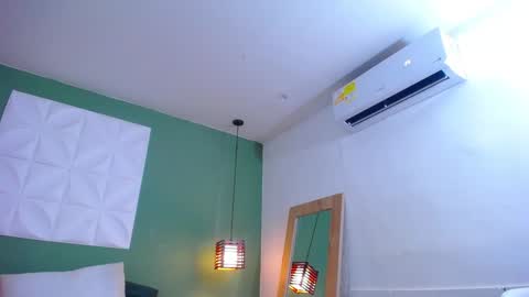 Snapshot of daddys_little_secrett chatting on January 2025 02:29:02 PM Valen online show from January 2025 02:29:02 PM