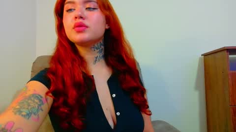 Snapshot of daddys_little_secrett chatting on September 2025 01:38:02 AM Valen online show from September 2025 01:38:02 AM
