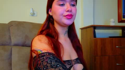 Snapshot of daddys_little_secrett chatting on April 2026 06:49:02 PM Valen online show from April 2026 06:49:02 PM