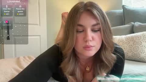 Snapshot of daddyslittlegirl12 chatting on September 2025 05:49:01 PM Jaime online show from September 2025 05:49:01 PM