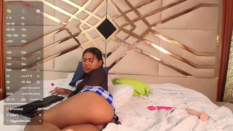 Anny  online show from January 2025 08:17:02 PM