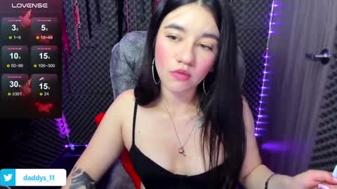 Lili online show from January 2025 04:19:01 PM