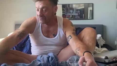 daddyswede23 online show from April 2026 01:33:02 PM