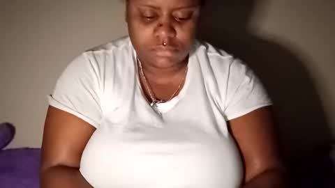 Snapshot of dadeesqtpieluvsu chatting on January 2026 05:44:01 AM DadeesQTPie online show from January 2026 05:44:01 AM