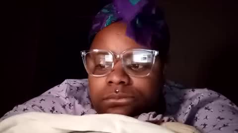 Snapshot of dadeesqtpieluvsu chatting on February 2026 01:21:02 AM DadeesQTPie online show from February 2026 01:21:02 AM