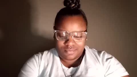 Snapshot of dadeesqtpieluvsu chatting on February 2026 12:17:02 AM DadeesQTPie online show from February 2026 12:17:02 AM