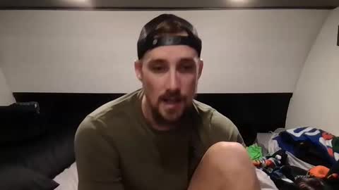 Snapshot of dadgoeswild chatting on December 2024 07:45:02 AM DadGoesWild online show from December 2024 07:45:02 AM