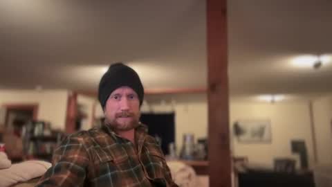 Snapshot of daemon456321 chatting on March 2025 01:34:02 AM daemon online show from March 2025 01:34:02 AM