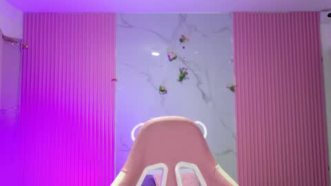 Dafne  online show from June 2026 10:09:01 AM