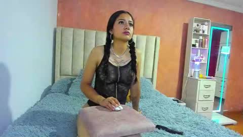 dafne_029 online show from December 2025 06:46:02 PM