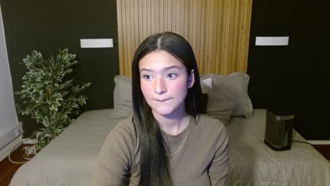 Snapshot of dafne_bss chatting on January 2025 05:35:01 AM dafne_bss online show from January 2025 05:35:01 AM