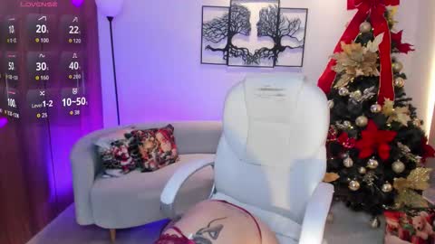 Snapshot of dafne_hills chatting on December 2025 07:45:02 PM Dafne online show from December 2025 07:45:02 PM