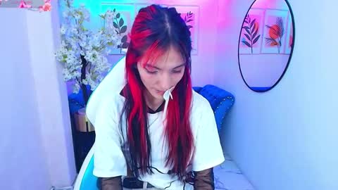 Snapshot of dafne_huges chatting on December 2025 07:34:02 PM dafne huges online show from December 2025 07:34:02 PM