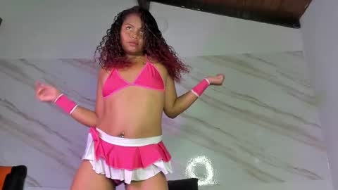   online show from December 2025 06:15:01 PM