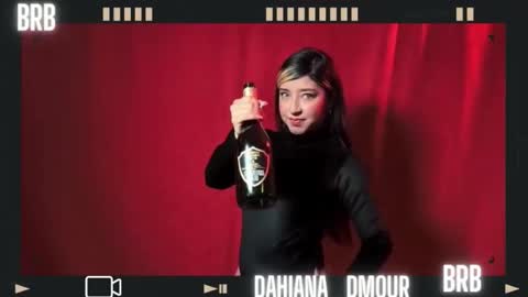 Dahiana  online show from November 2025 11:10:02 AM