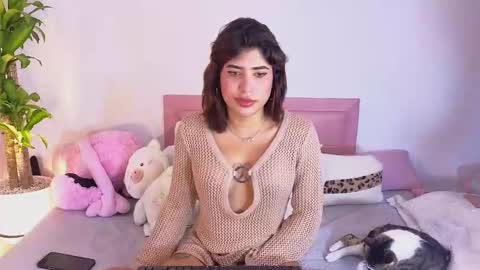 Dahiana online show from March 2026 10:38:01 PM
