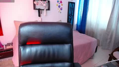 Dahiana online show from January 2025 08:42:01 PM